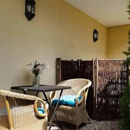 Waldstrasse 12 Luettland * קלנהוזן
